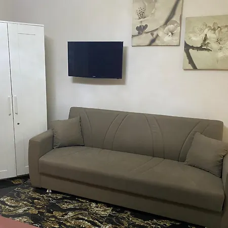 Frühstückspension Suite And Room Rom